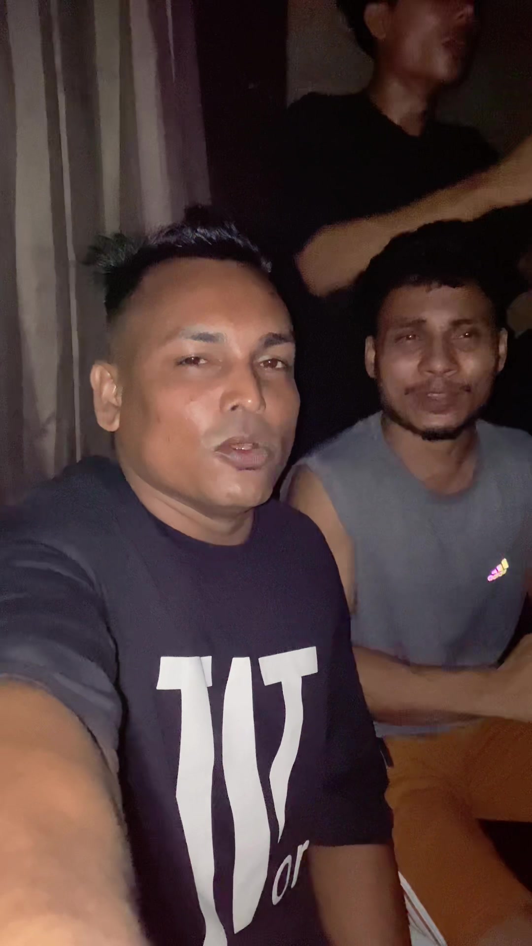 @⚜️ফিসলা _ লন্ডনী ⭐️