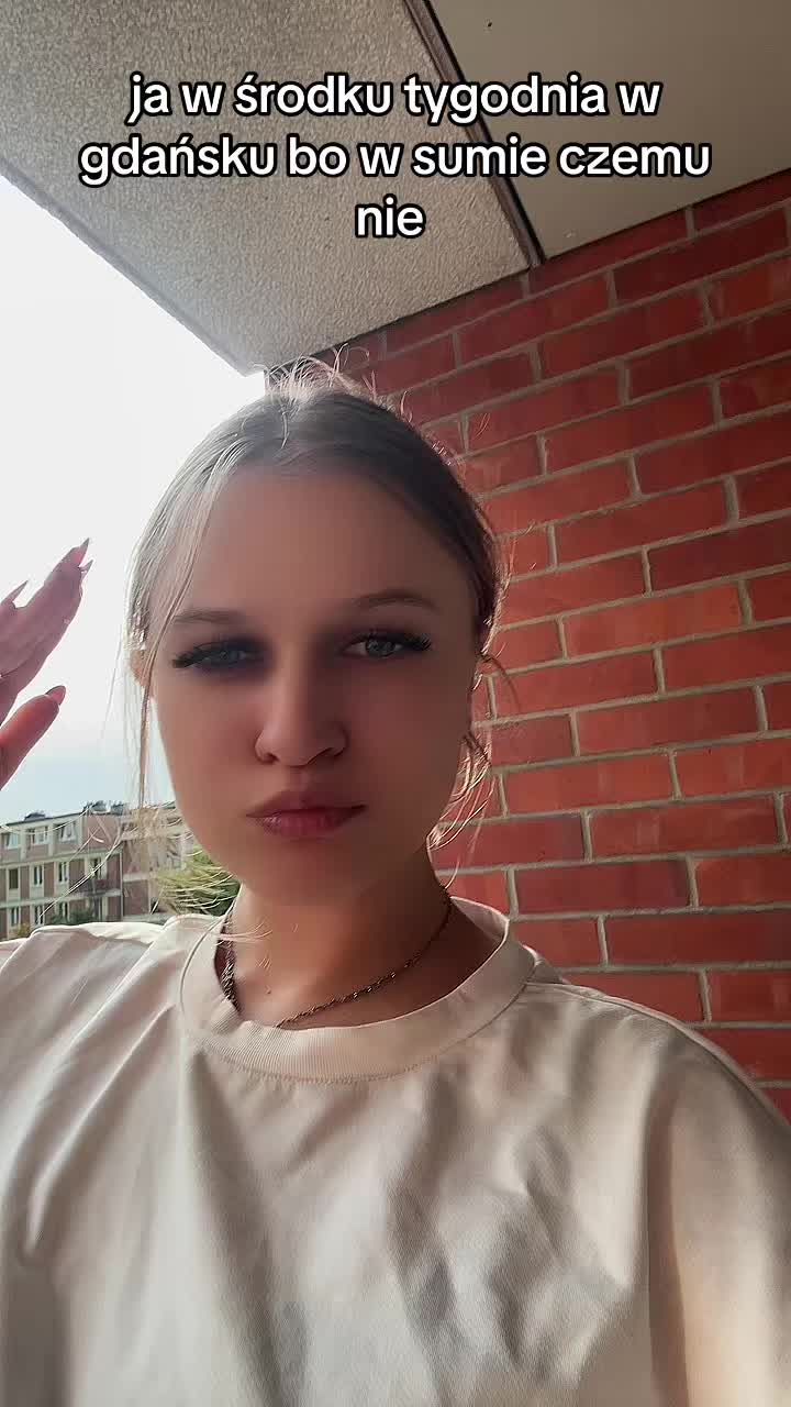 @AiluJ <3