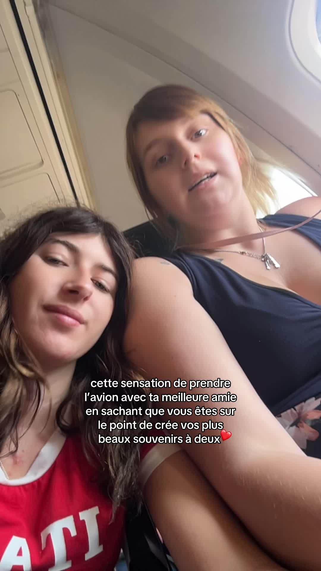 @Julie🩷🦁