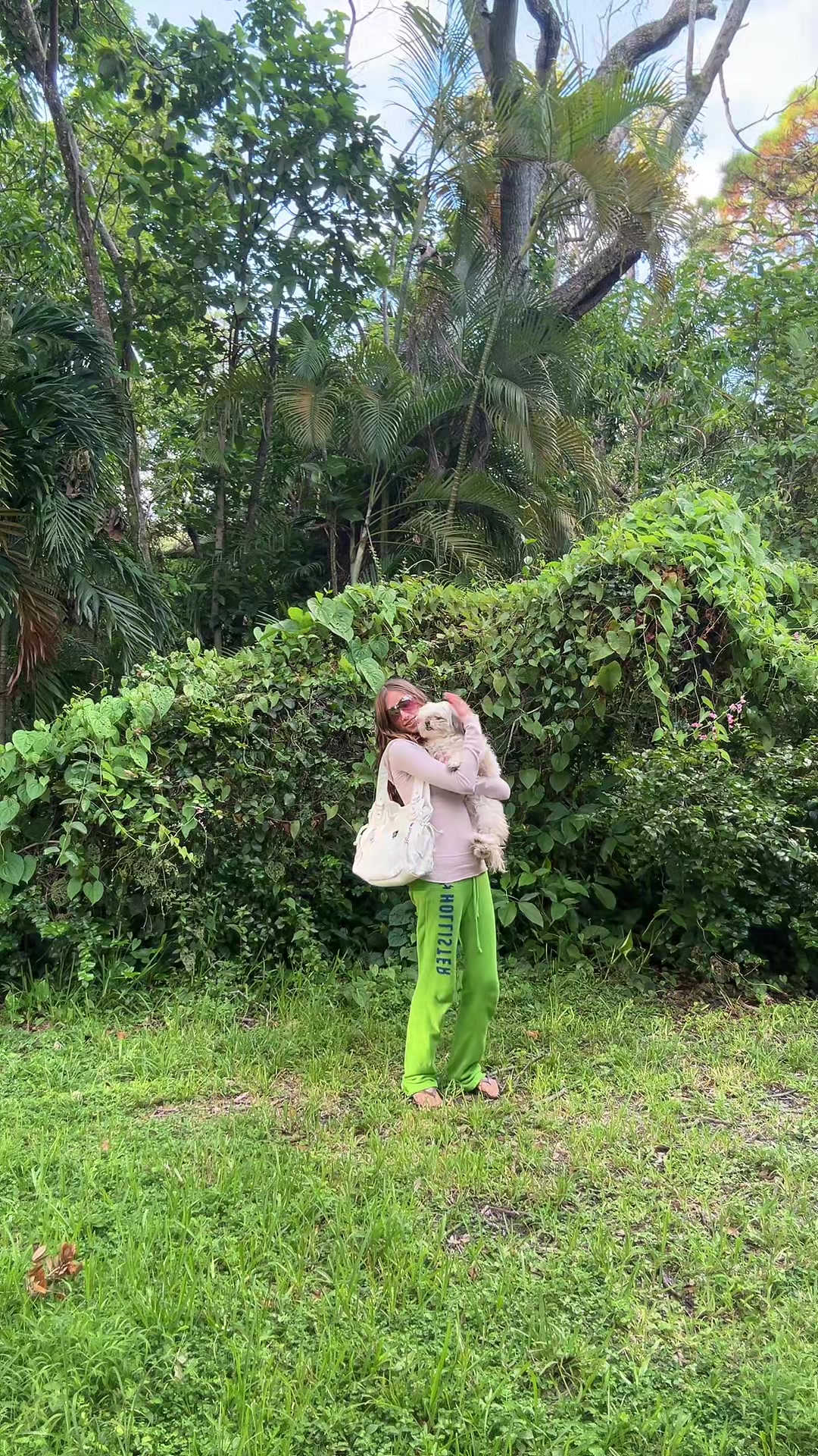 @𝐸𝓈𝓉𝒽𝑒𝓇 𝐹𝓇𝒶𝓎𝒹𝒶 🧁