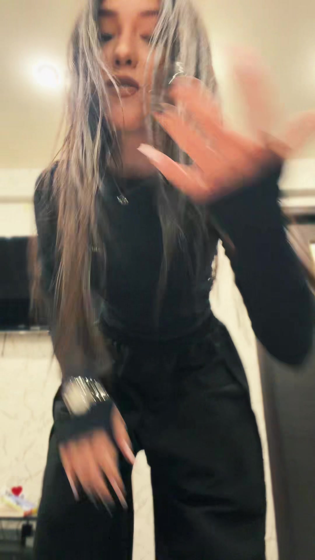 @𝖒𝖎𝖓𝖎 𝖓𝖎𝖐𝖔𝖓🤫💸
