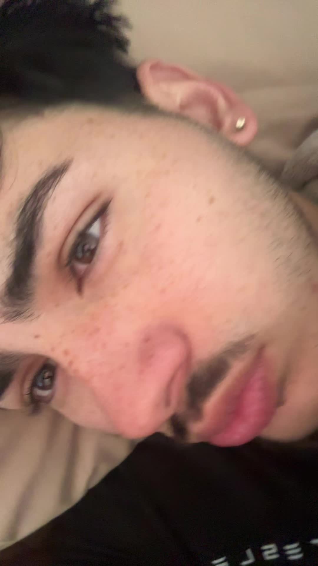 @Josee