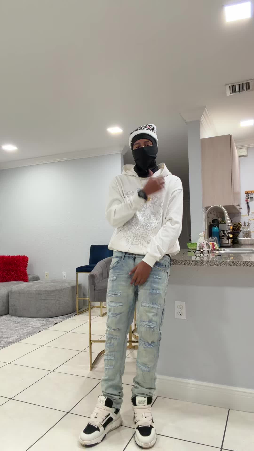 @Mykel_spam🥷