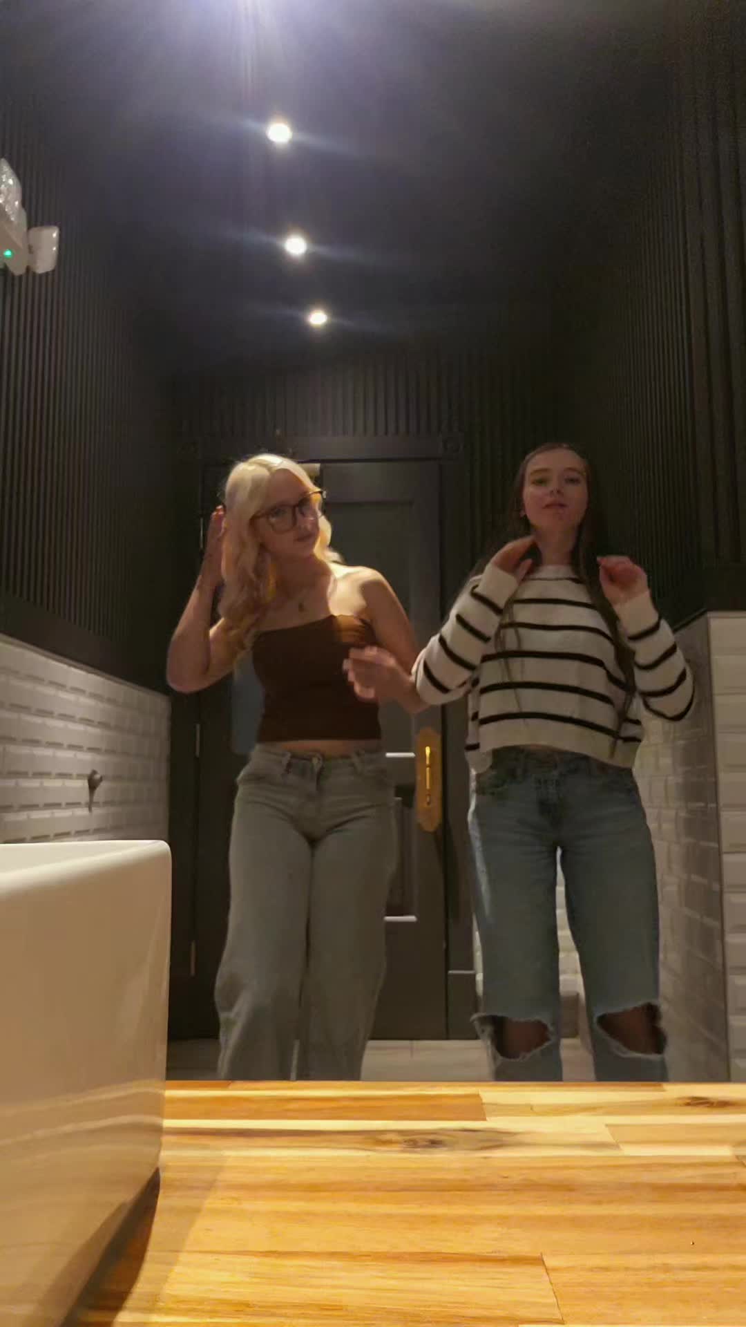 @Hayleespamzz