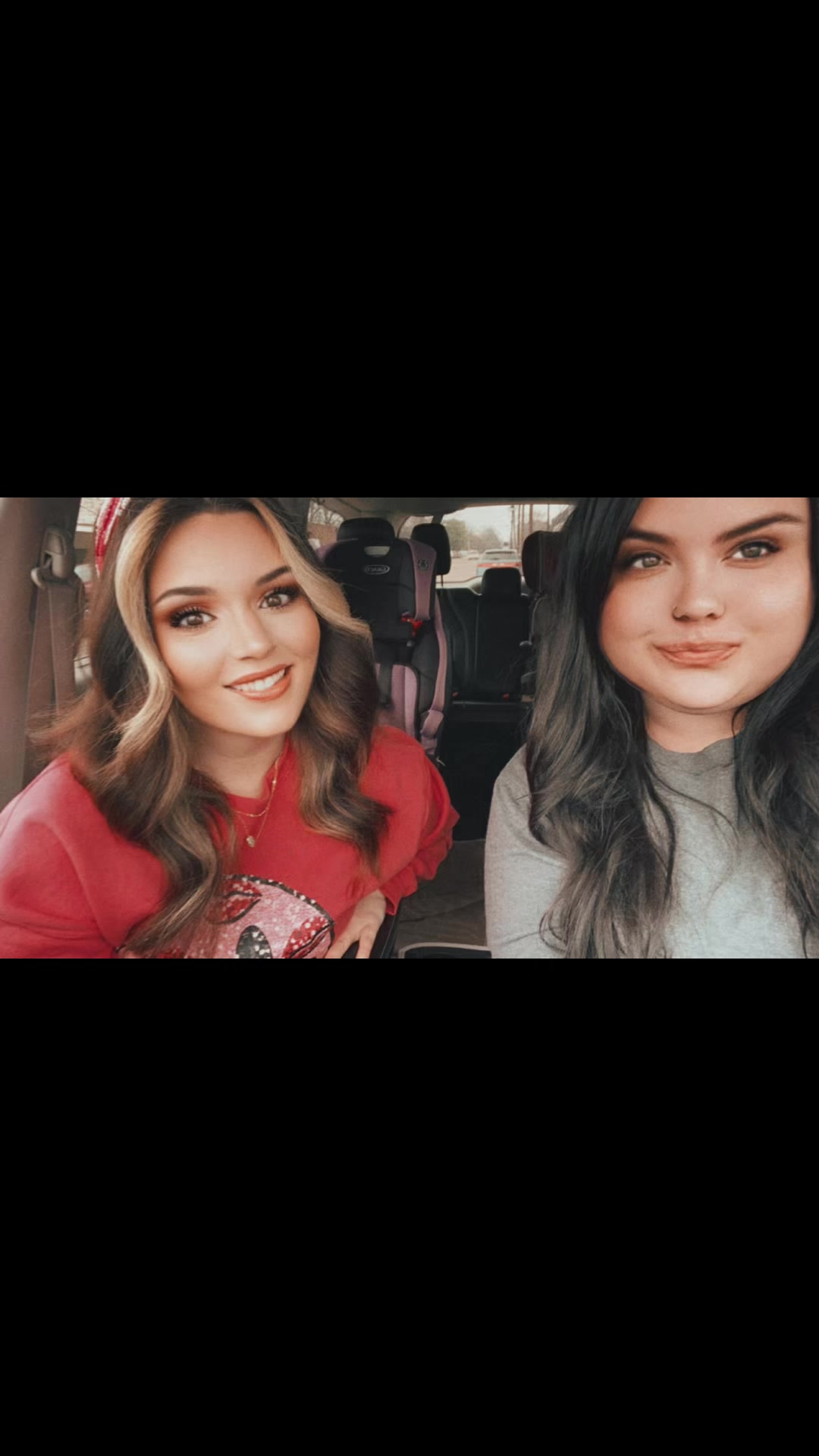 @Nicole 🖤