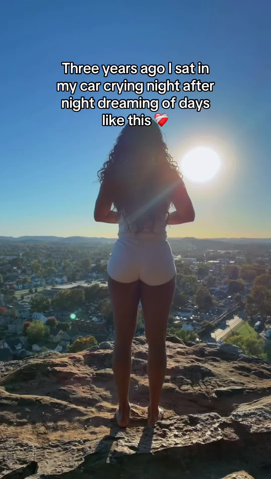 @Leyla Milano
