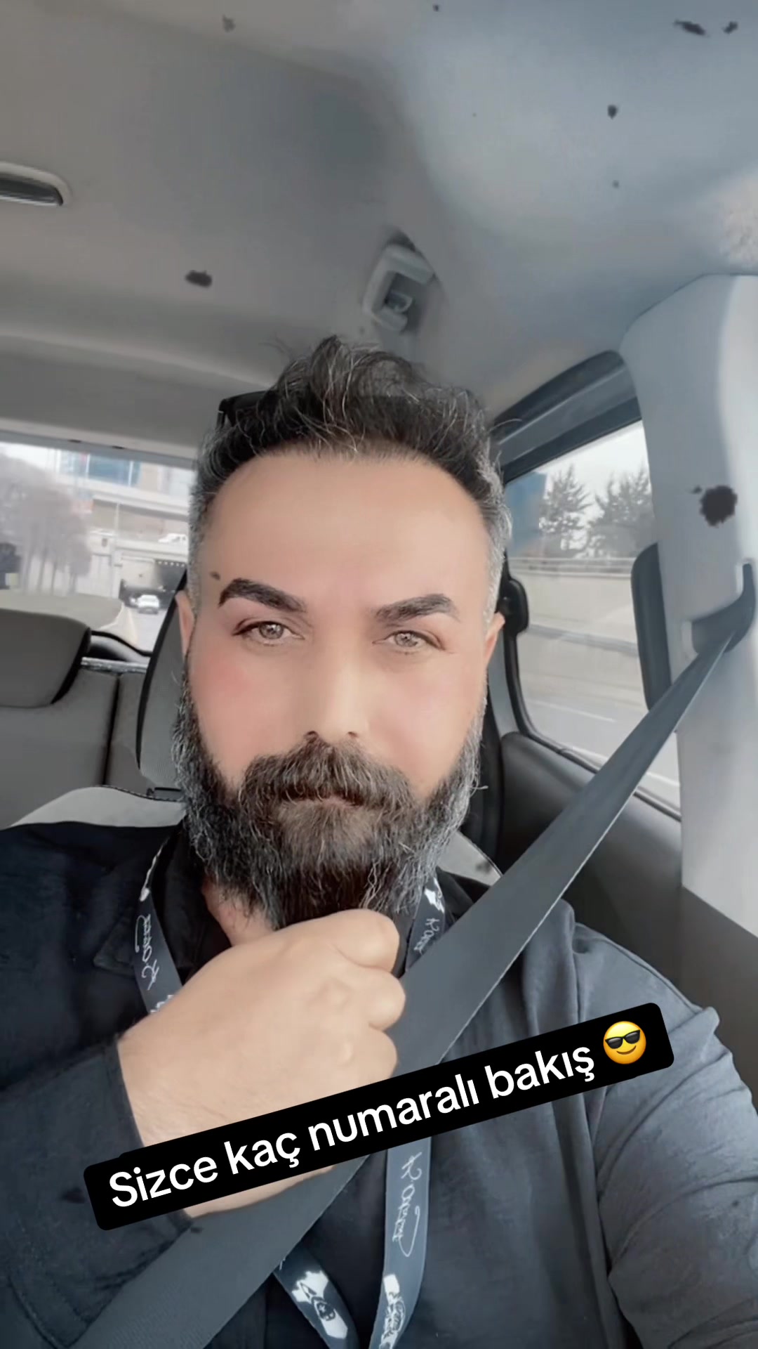 @&Ouml;zkan &Uuml;z&uuml;m