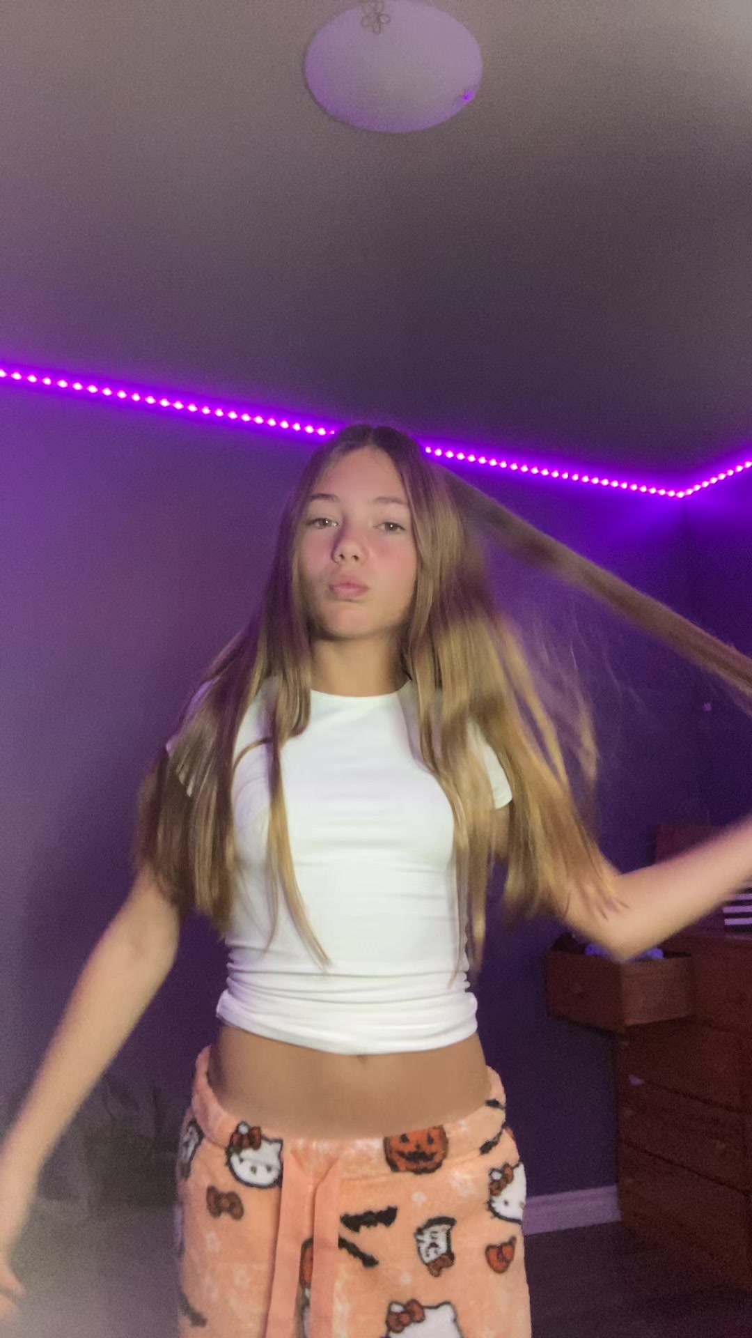 @L&eacute;na