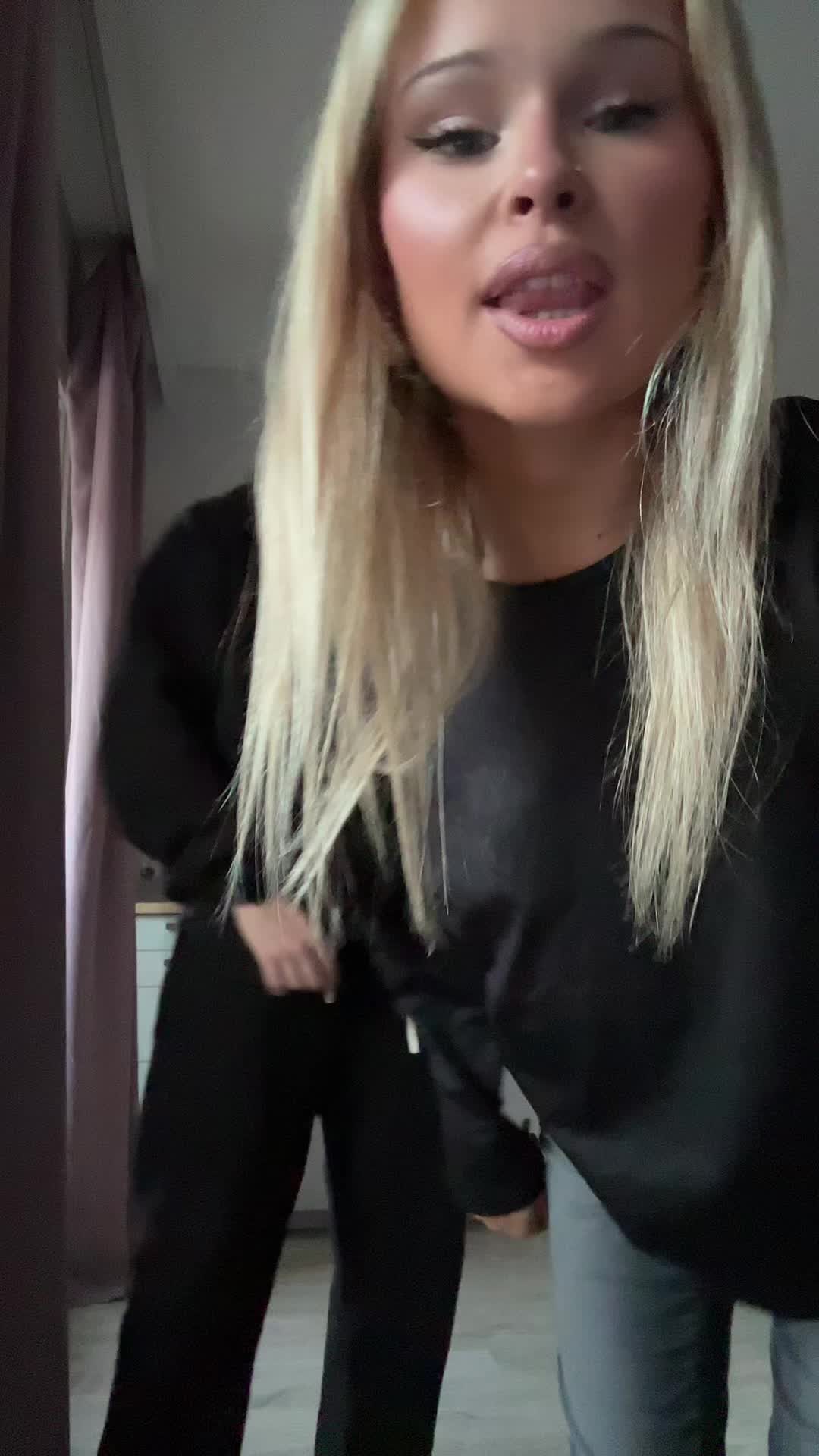 @helenkakorwek