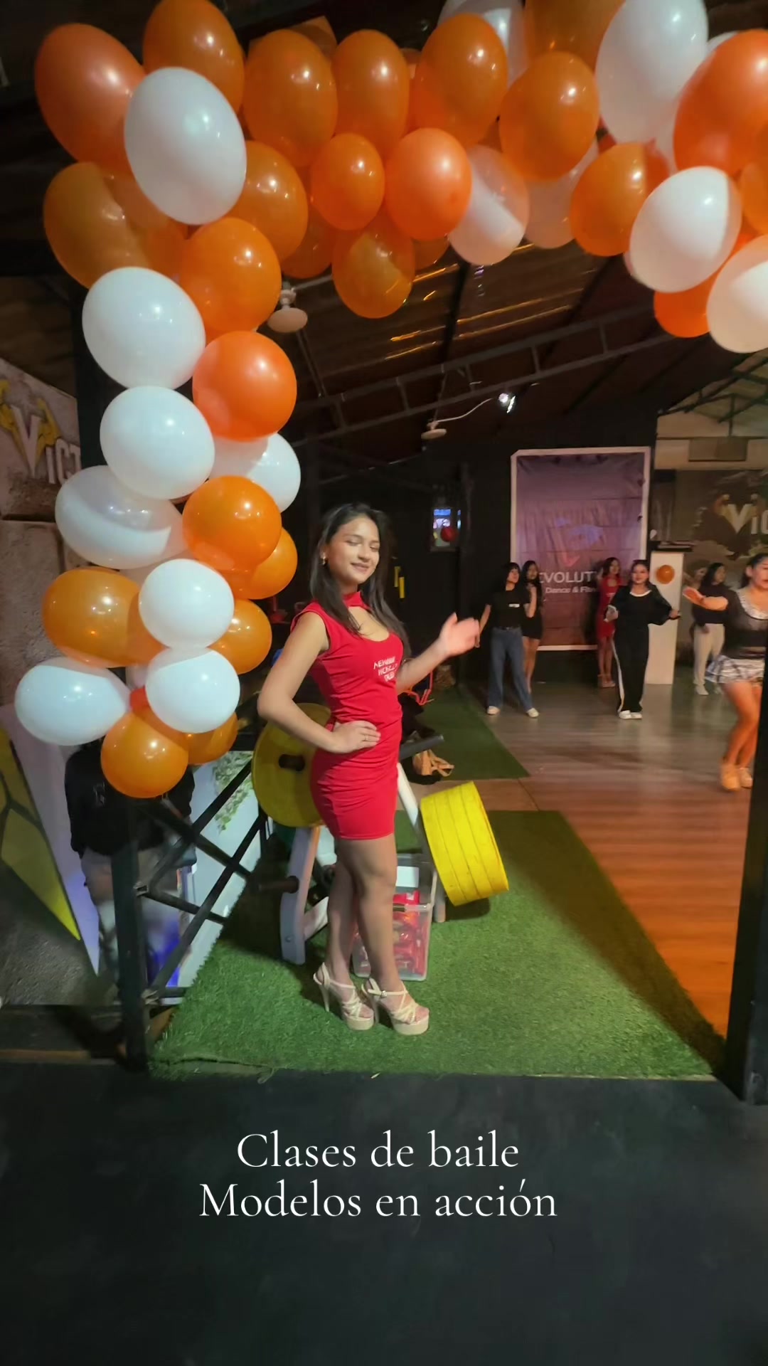 @NWT 🇵🇪 Escuela de Modelaje