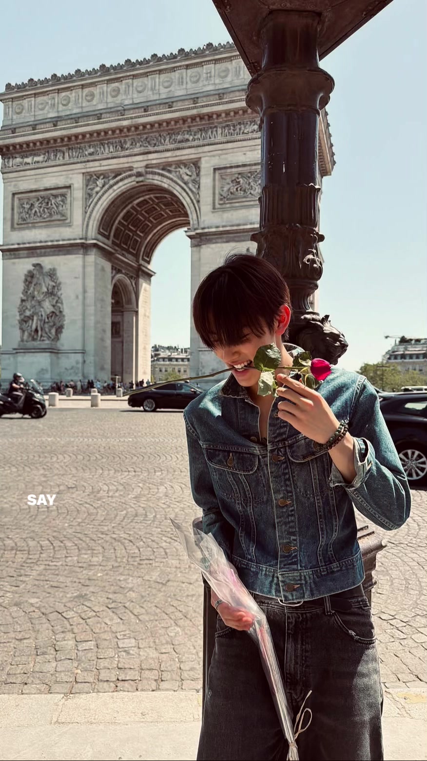 @โαurαโ.๐ ฬ