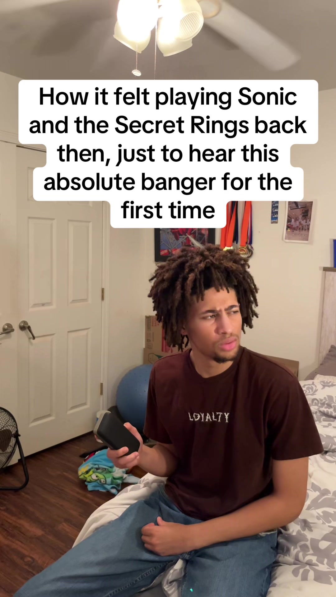 @ITZZ$kovie