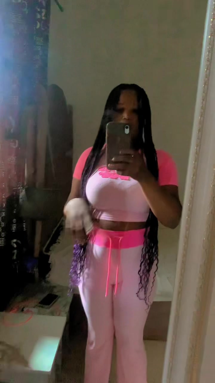 @Anikeade💕💕🥹