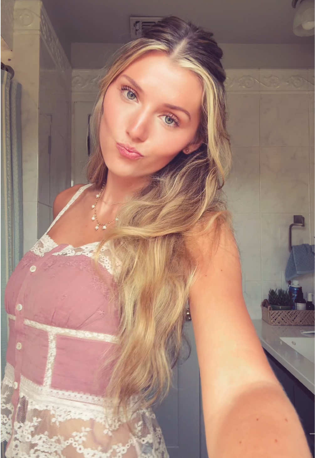 @lucyhasel