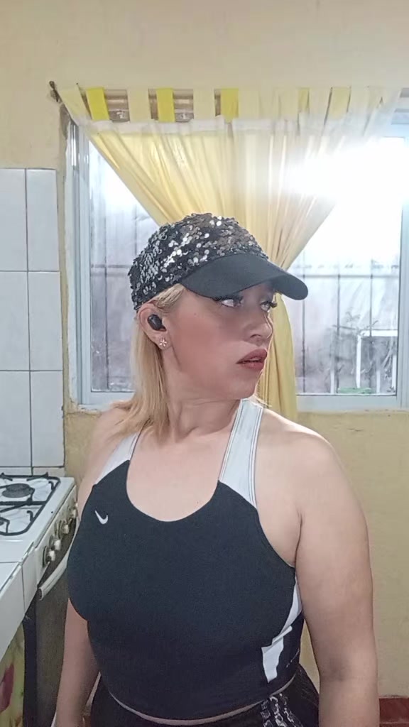 @Stella Cortez