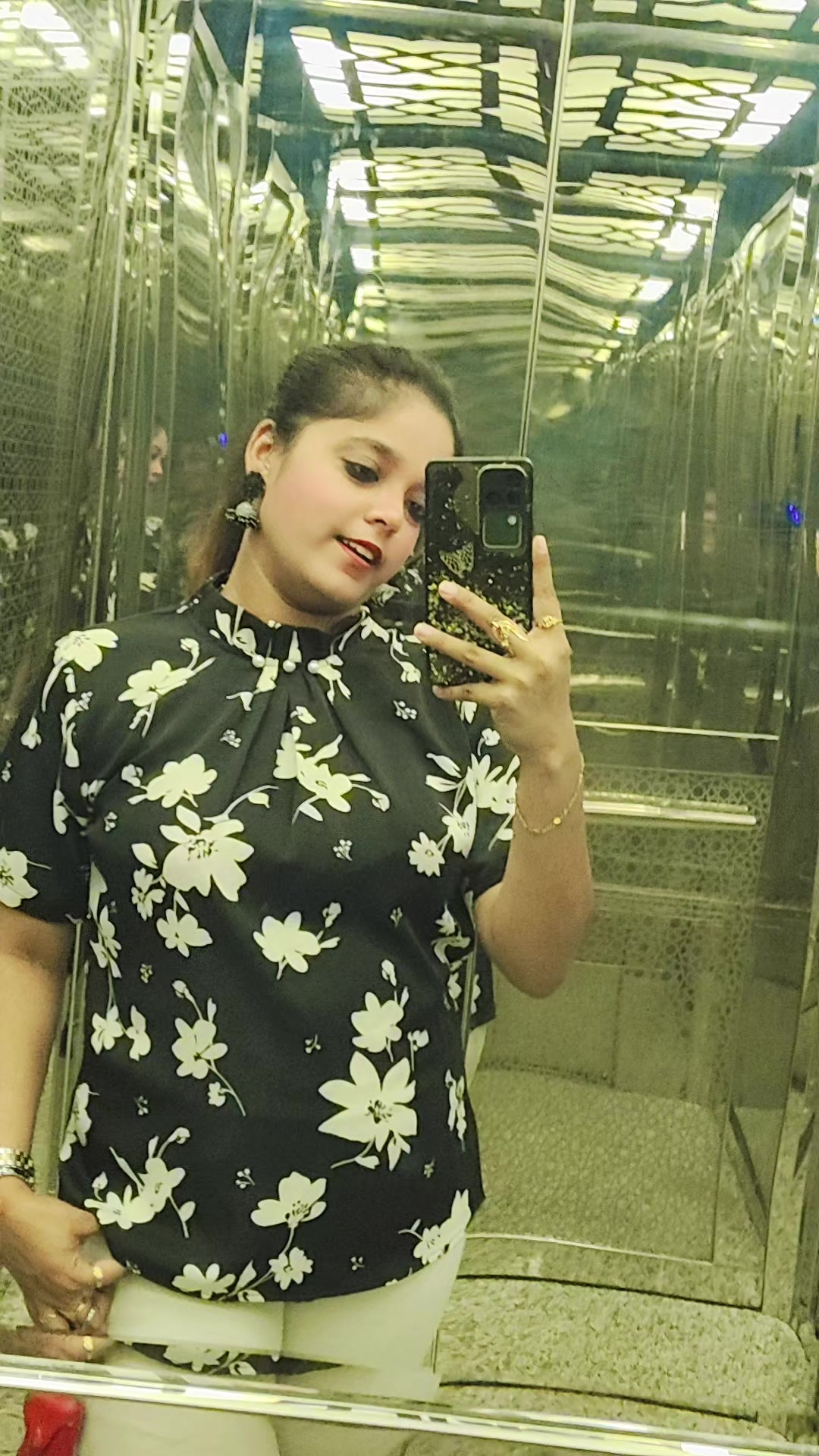 @მէէἶէմძε ցἶɾl 😎👸🤫