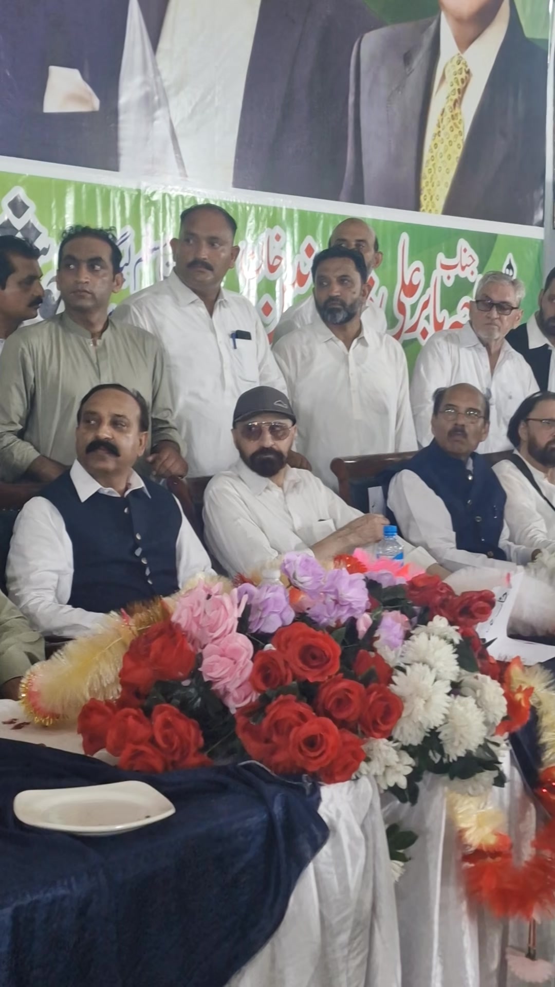 @shuJaa_Bhai