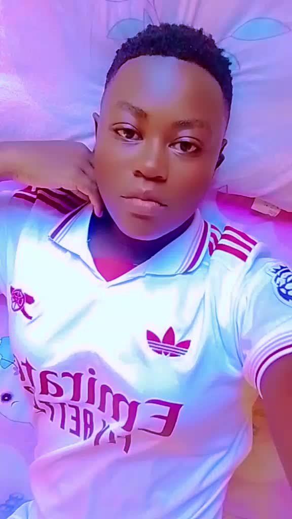 @Sly 💢 smith ⚽ Gunner