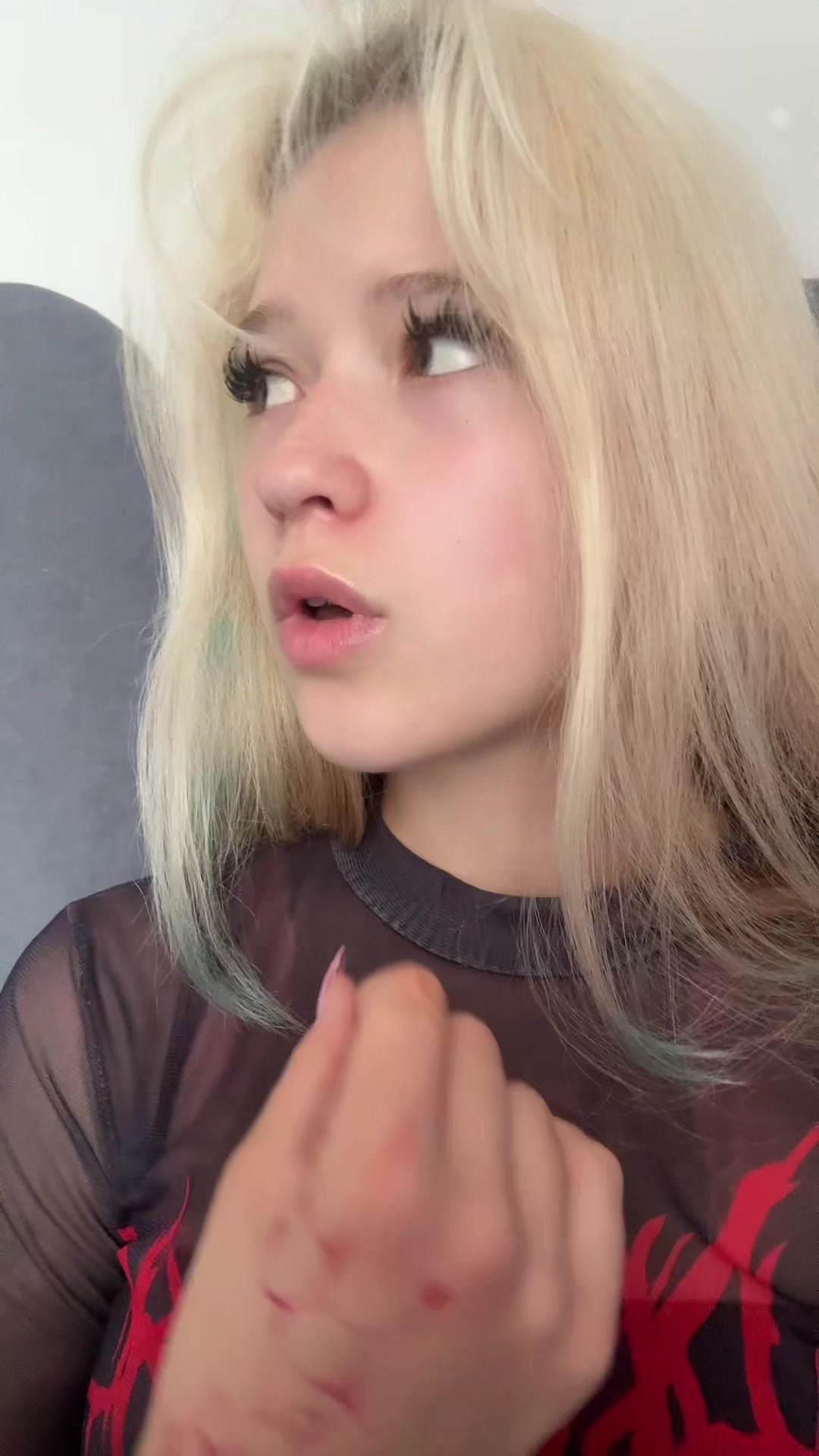 @Серикова