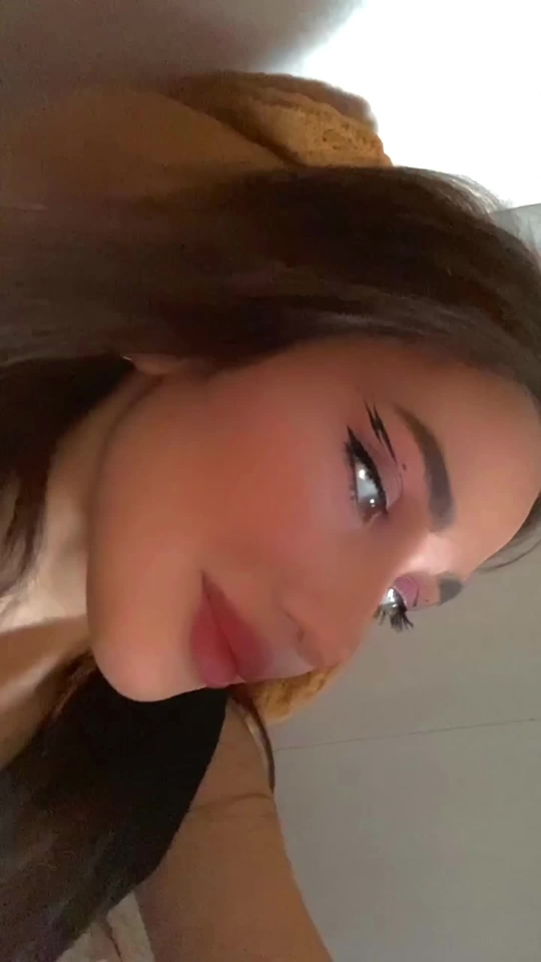 @𝐋