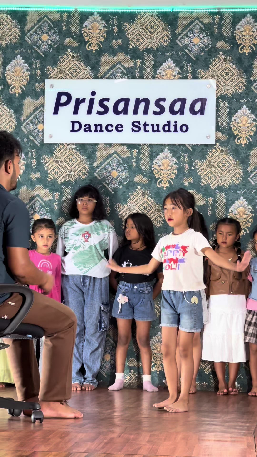 @prisansaa dance studio