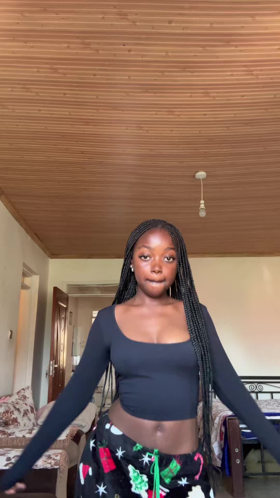 @AMALIA🥹🌸