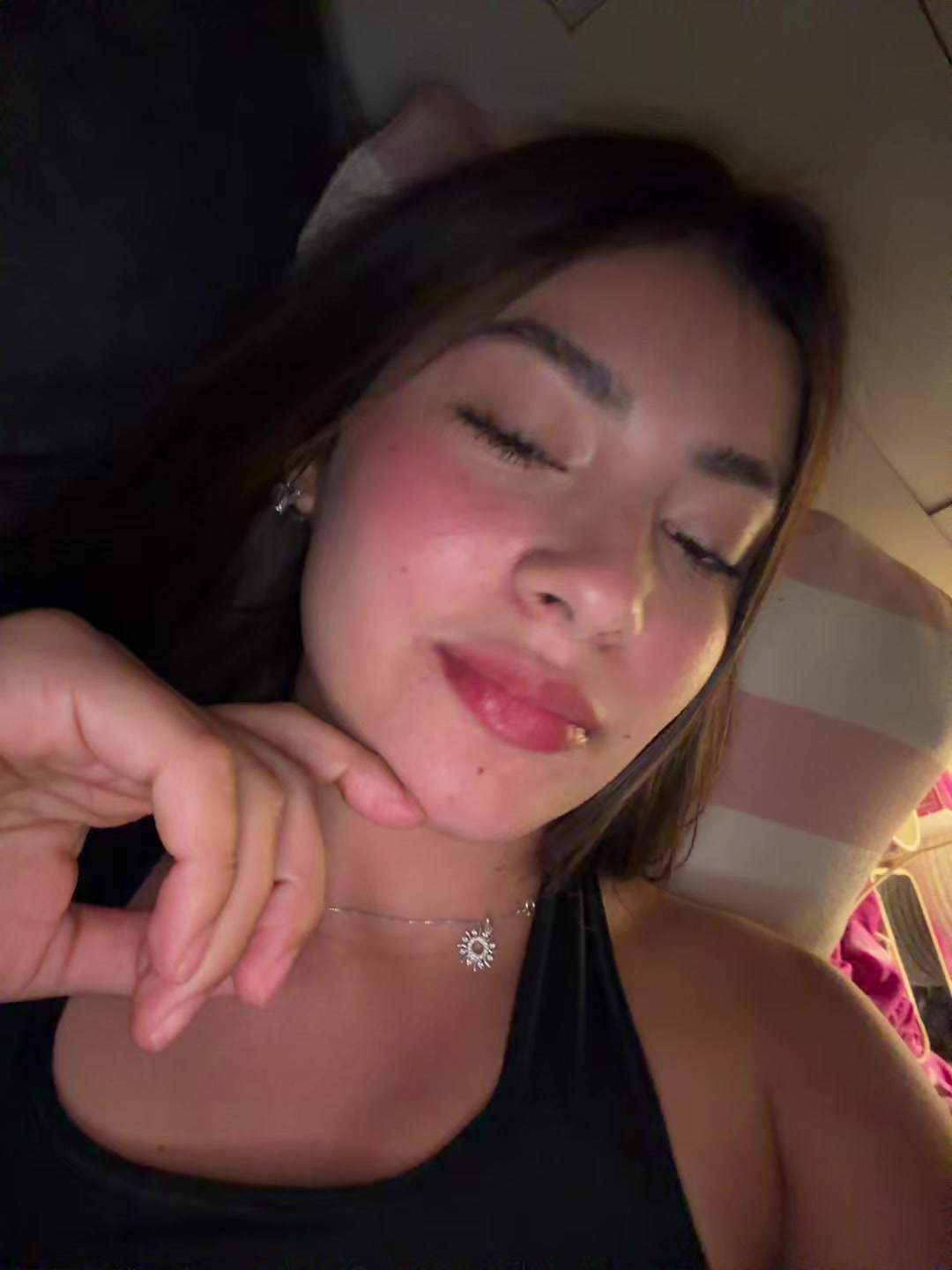 @Camila