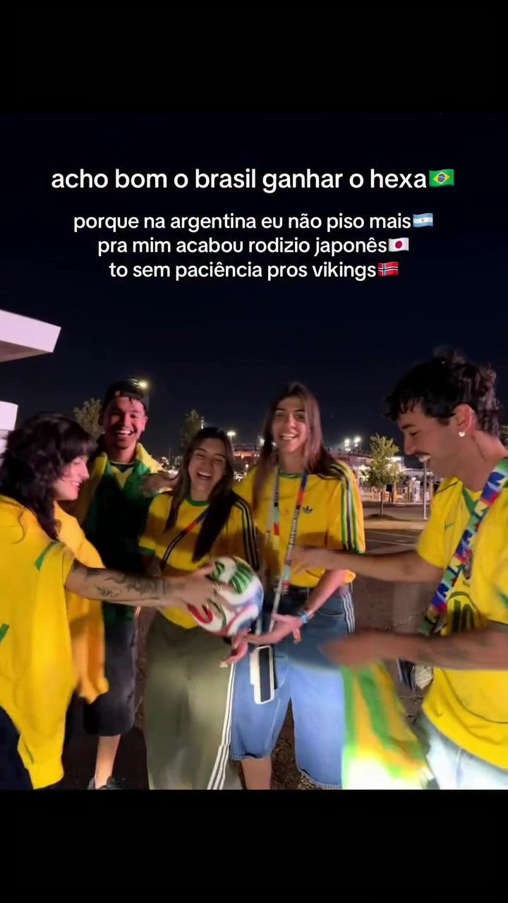 @Carolixas
