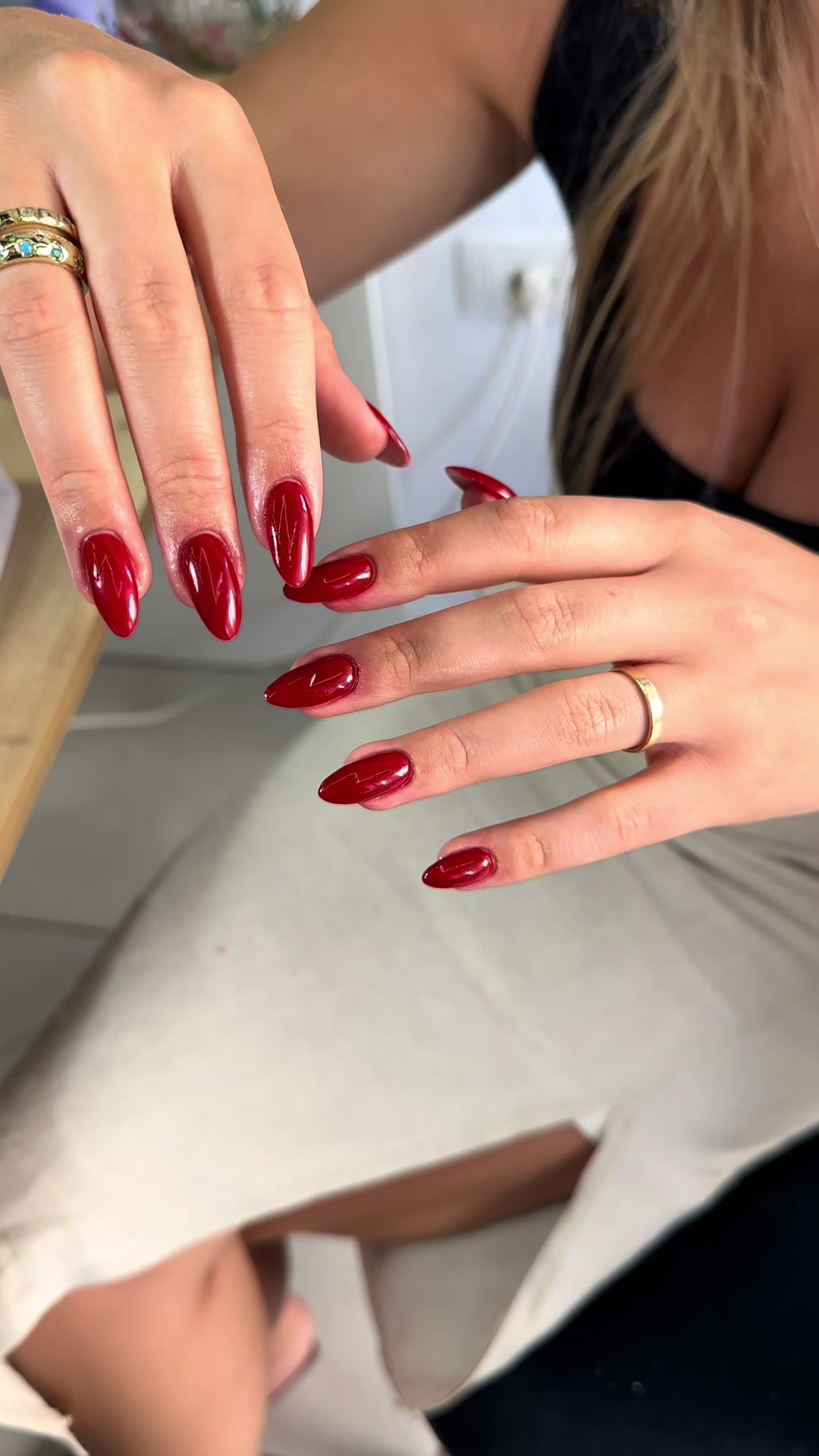@Femme Fatale Nails