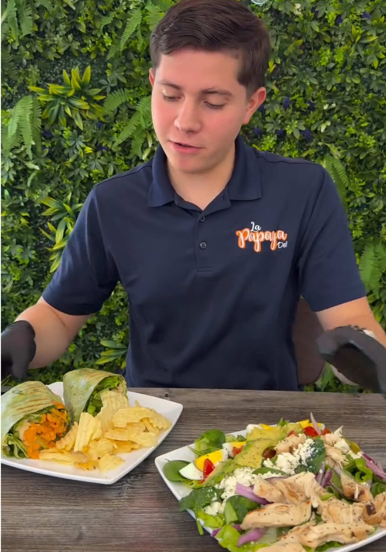 @La Papaya Deli