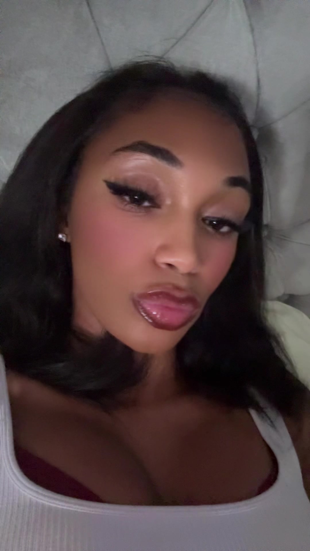 @TheRealGoldenbeautii