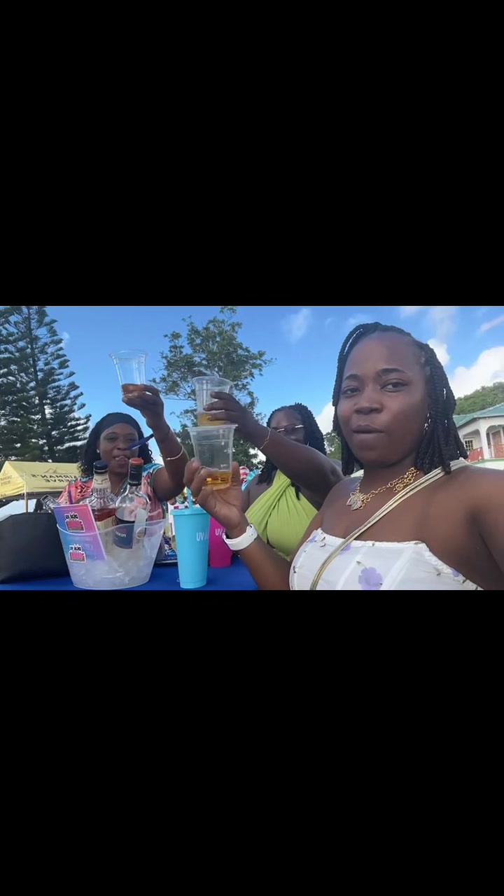 @Chloe_the_lucian 🇱🇨❤