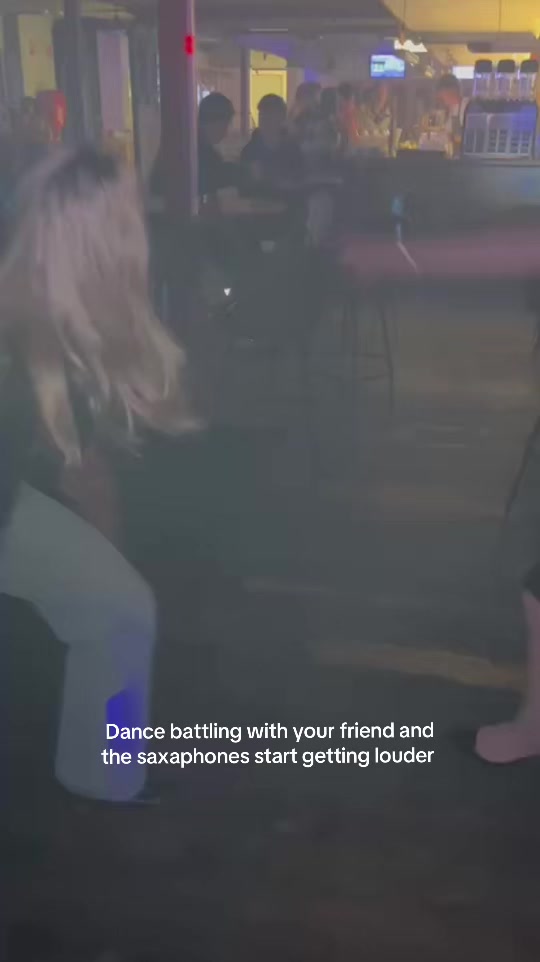 @zoebrihunt