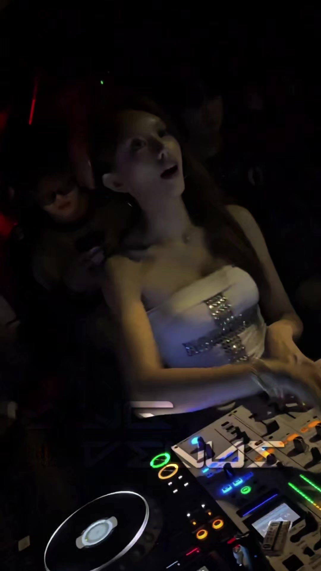 @ᴍɪɴɢ 明 ᴠᴇɴᴜs 🤴