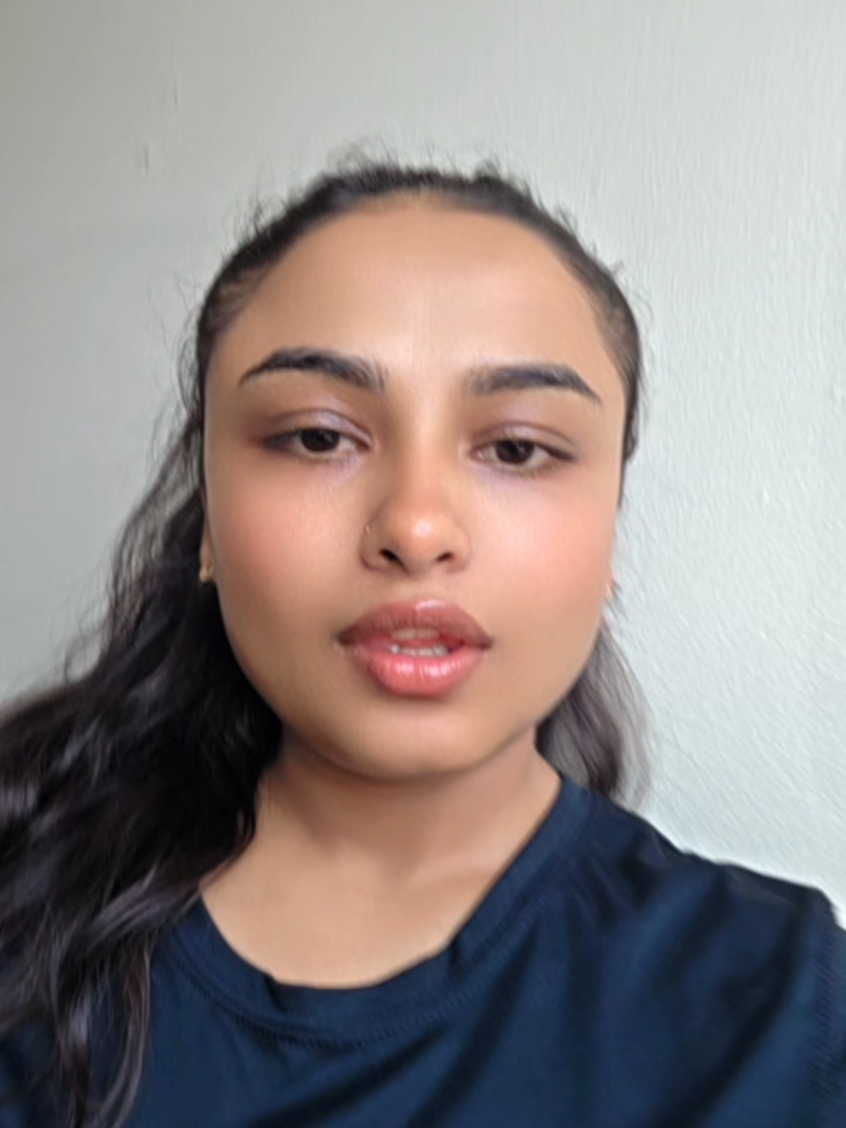 @Rezina🌻