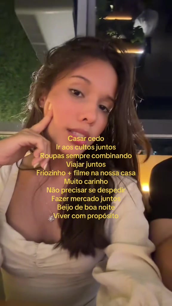 @kellyy