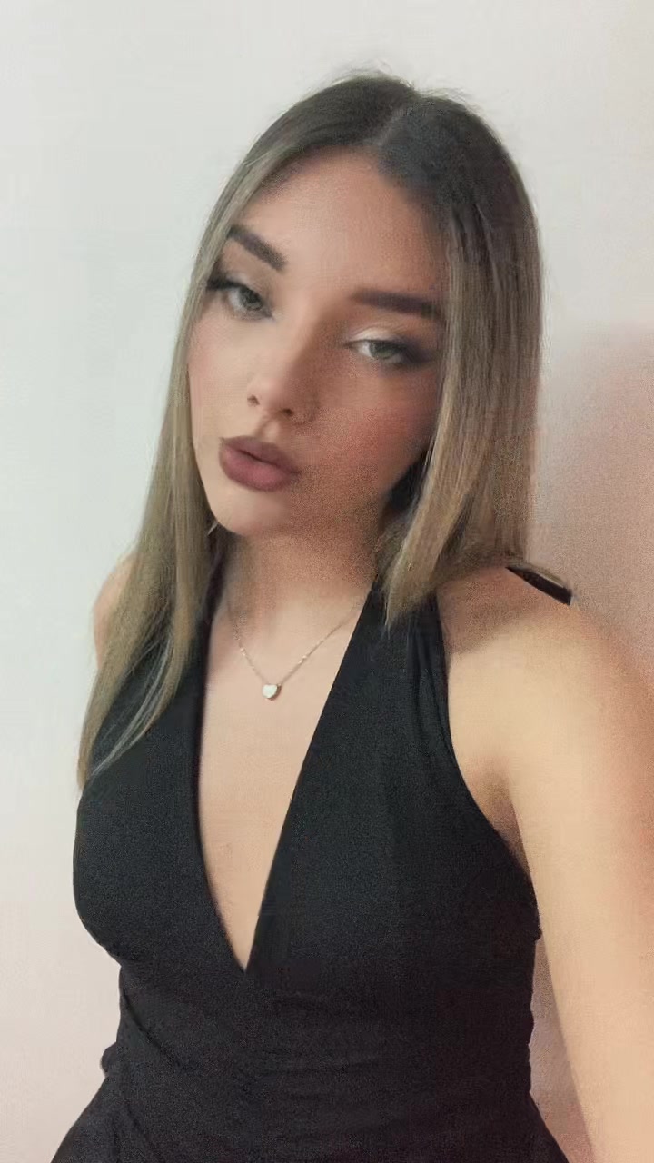 @𝒱𝑀