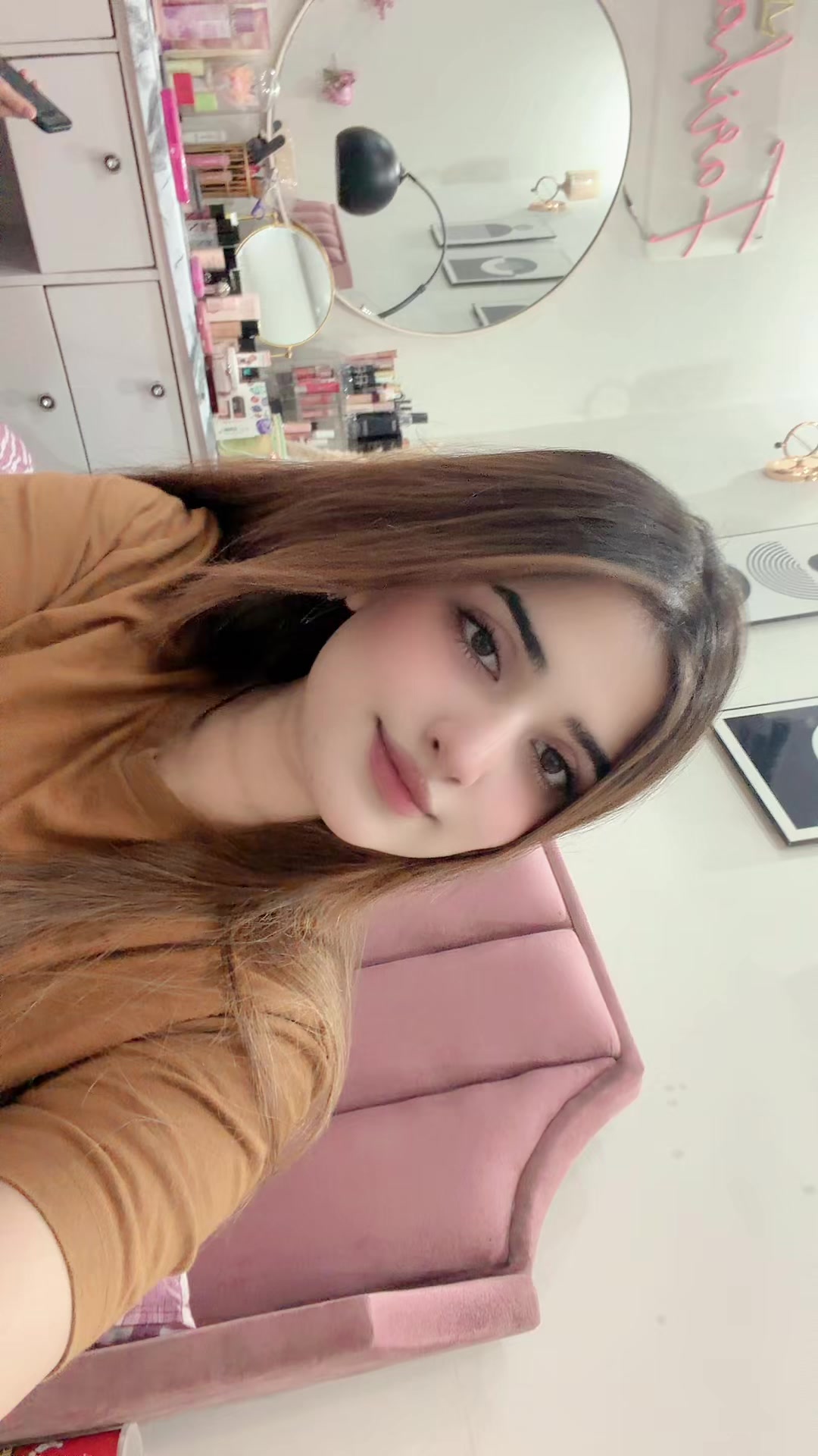 @farihaach07