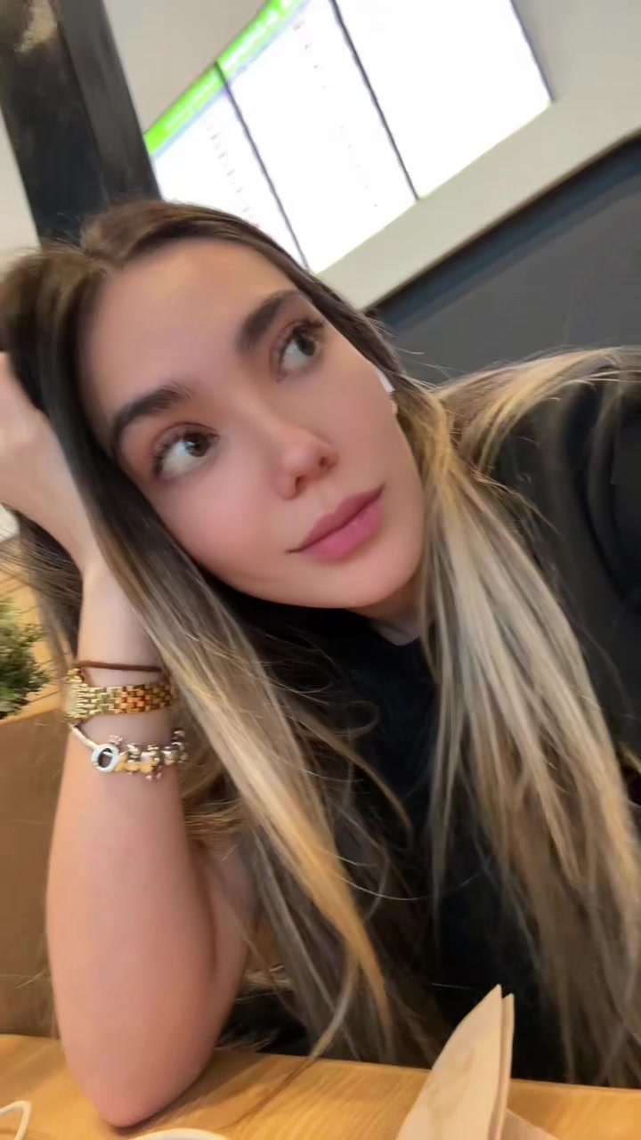 @Laura Chavarro