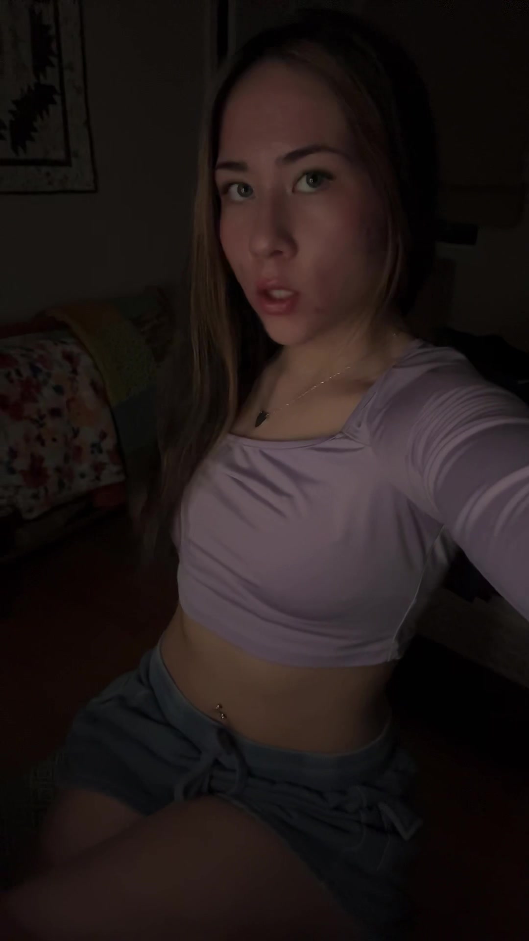 @bella 🧍🏻♀️