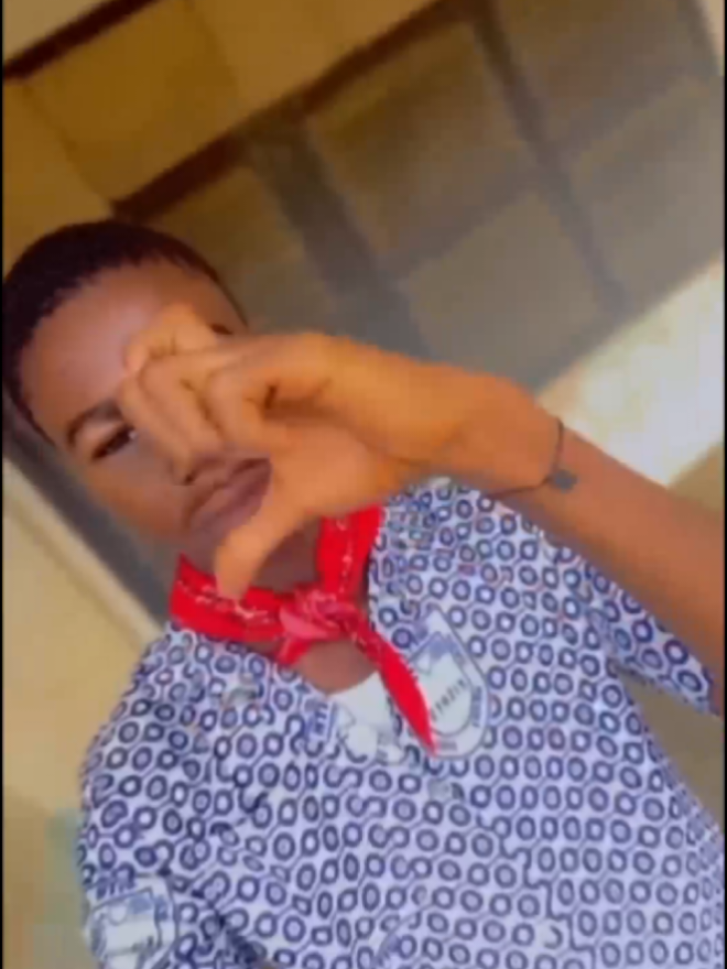 @ð®á·á©áK~áá©áEð€¬ð