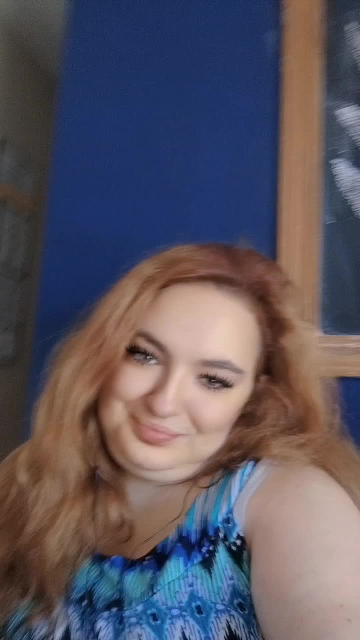 @LucyThiel.