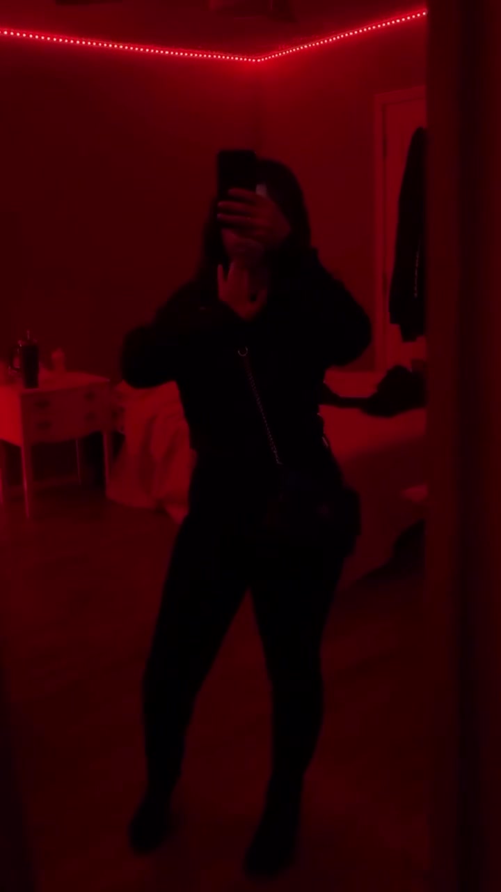 @ꨄ︎