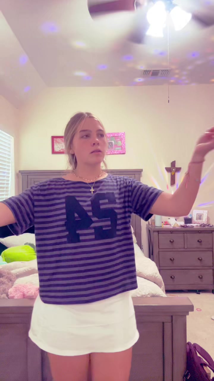 @ANNA💌🏐🥥🛍️🌸