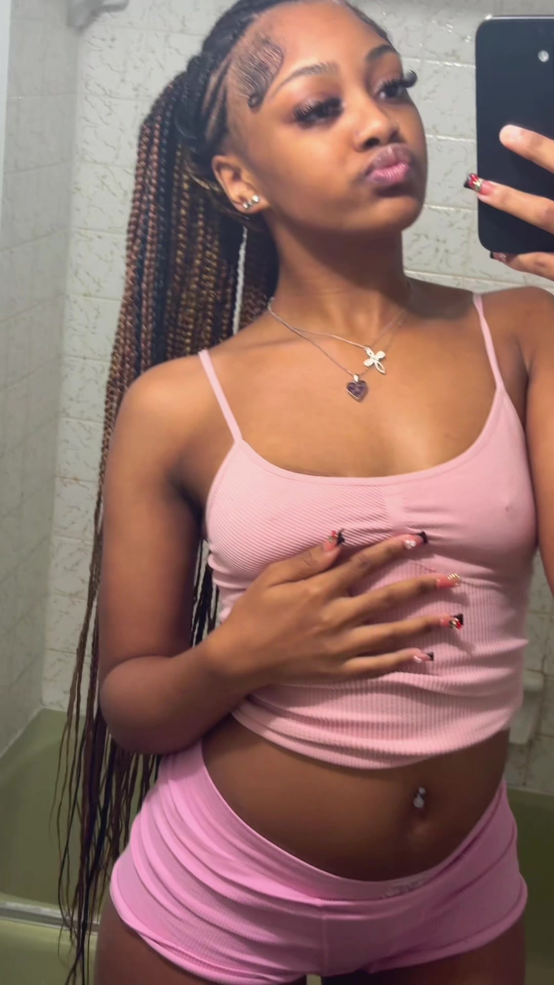 @ilyannise