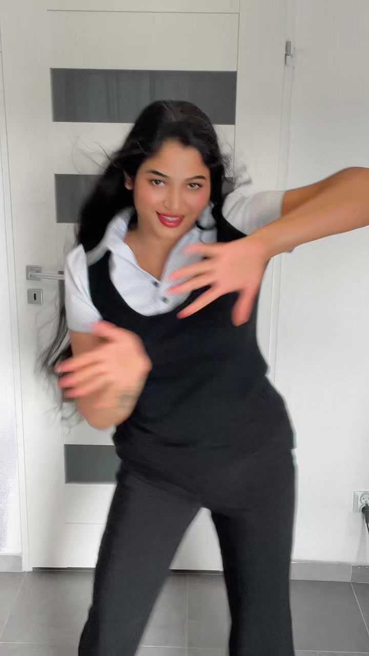 @viji_nair8