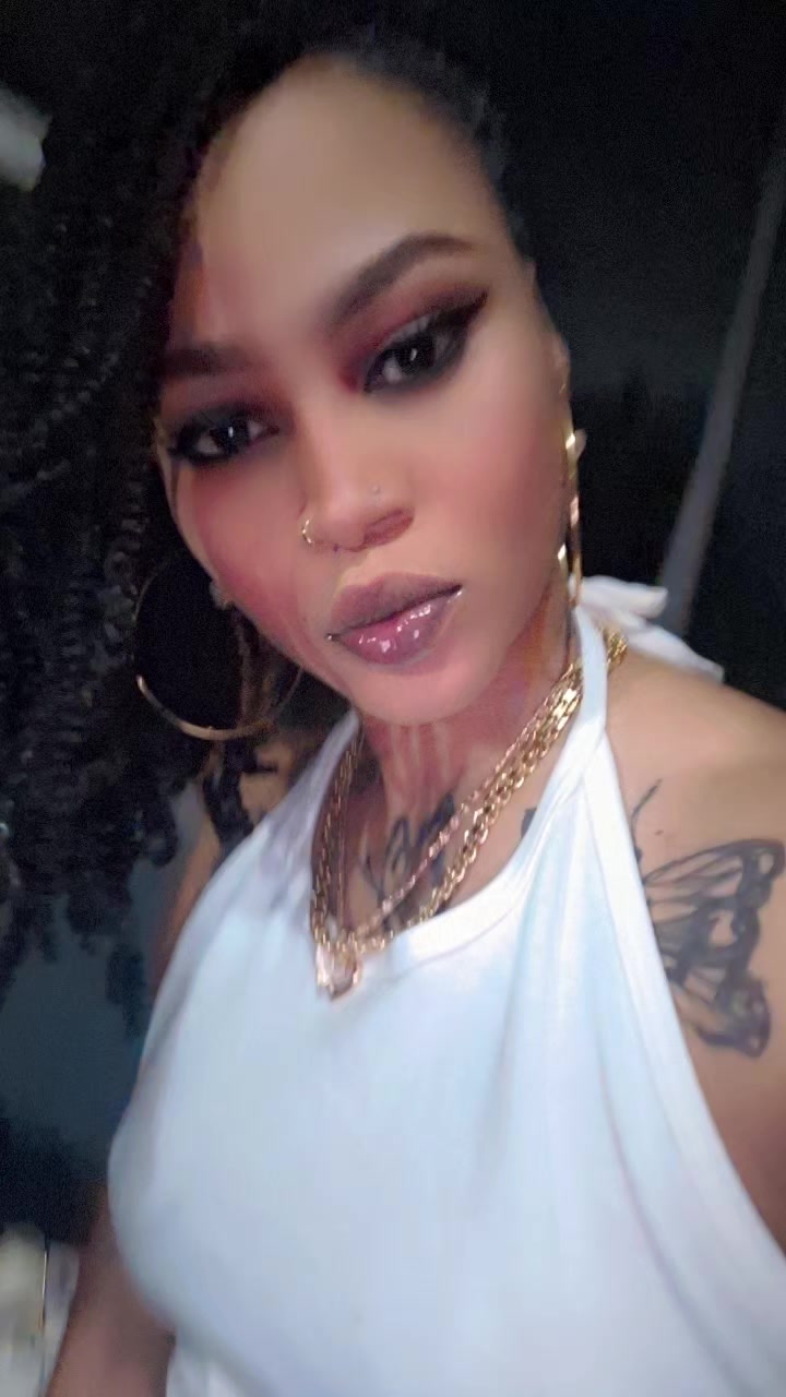 @ABIOLA😍