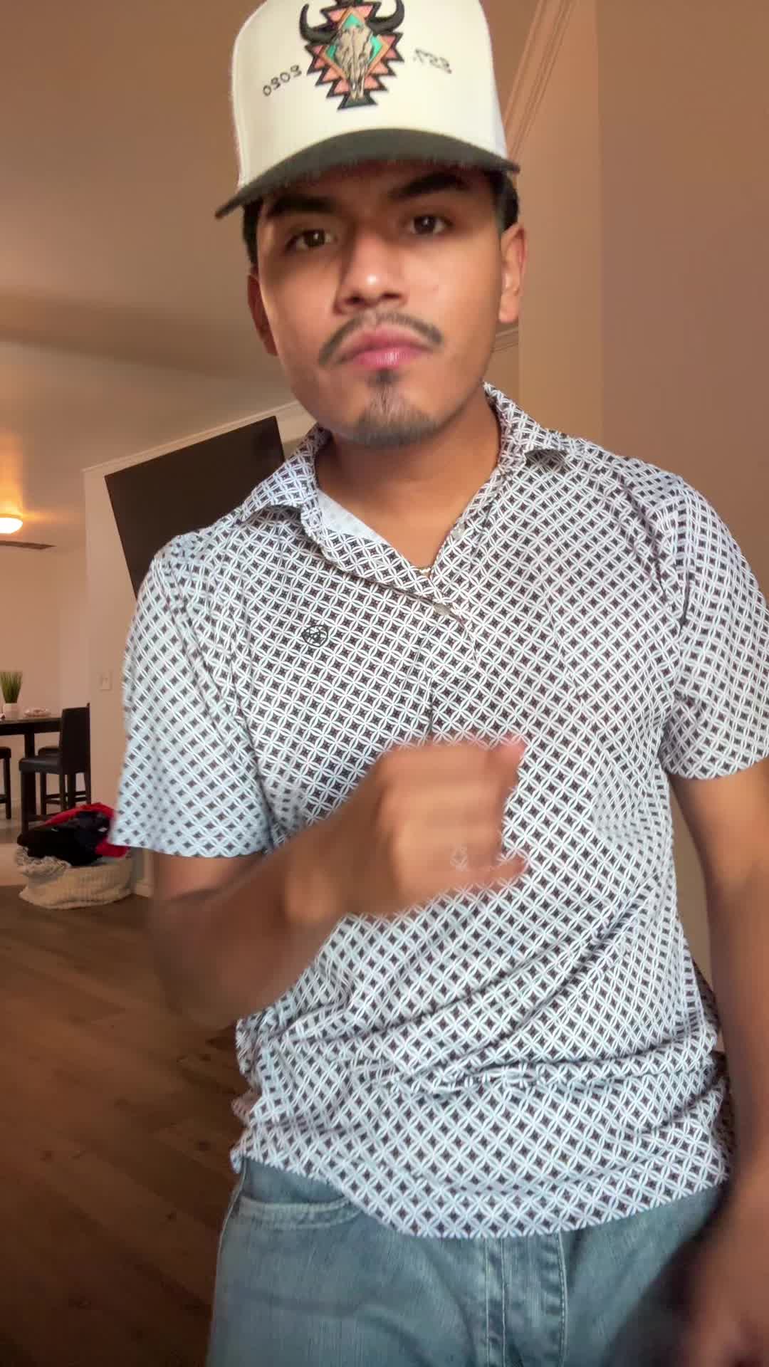 @⚡️adriannsalazarrr⚡️