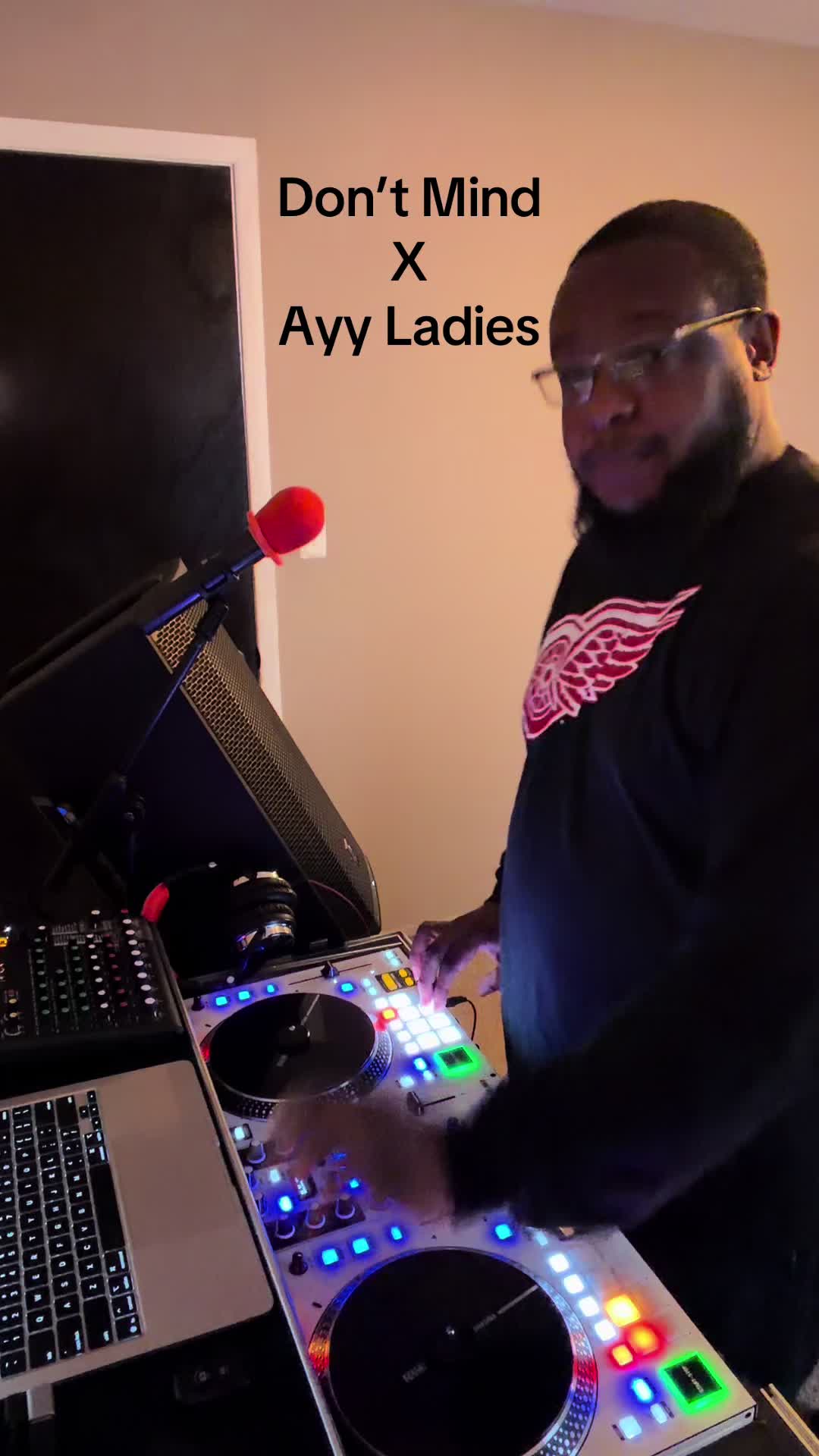 @DJ Royal