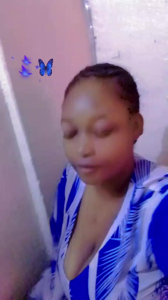 @busty baddie 🥰💃